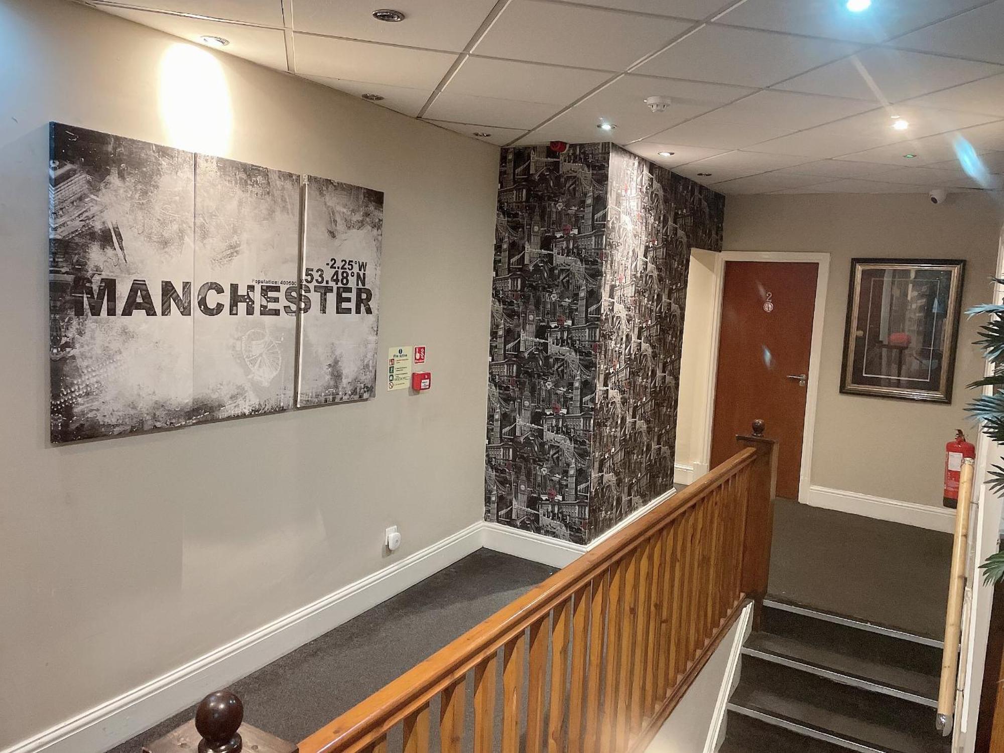 Park Crescent Hotel Manchester Bagian luar foto