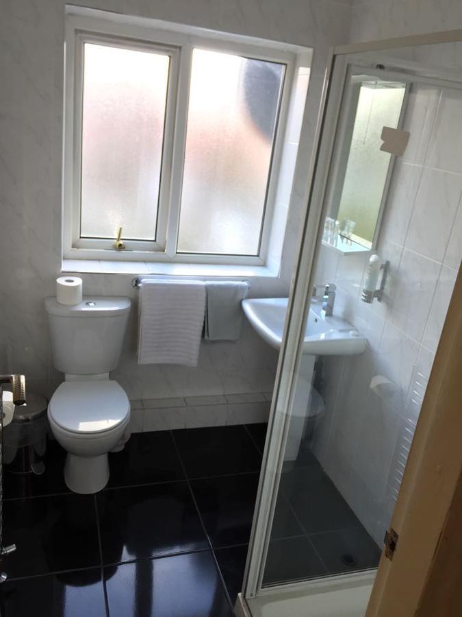 Park Crescent Hotel Manchester Bagian luar foto