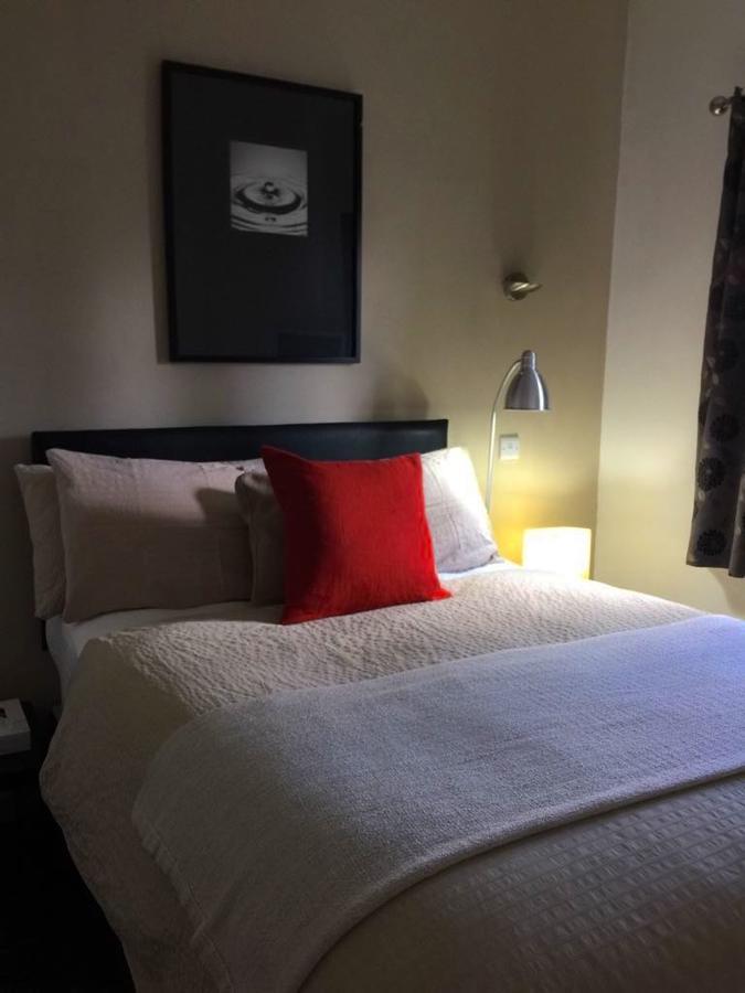 Park Crescent Hotel Manchester Bagian luar foto